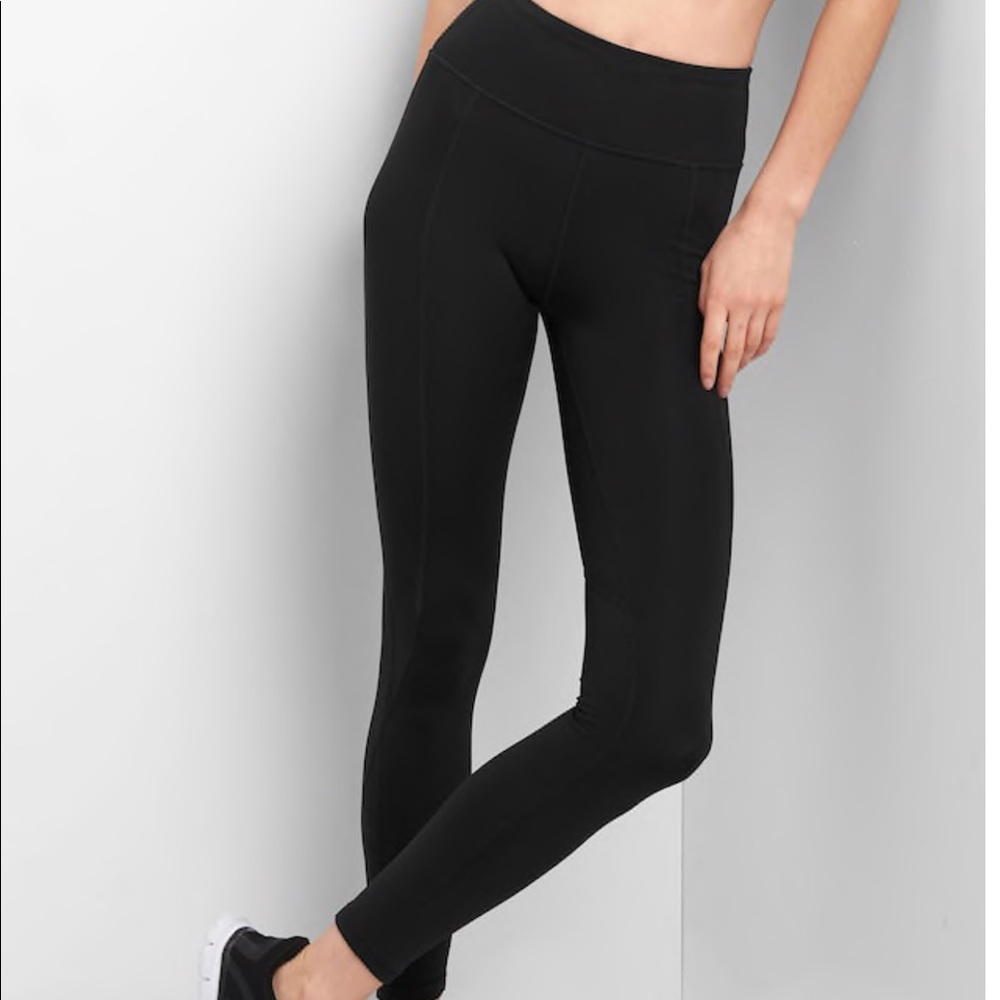 Gap Fit Athletic Sculpt compression Leggings